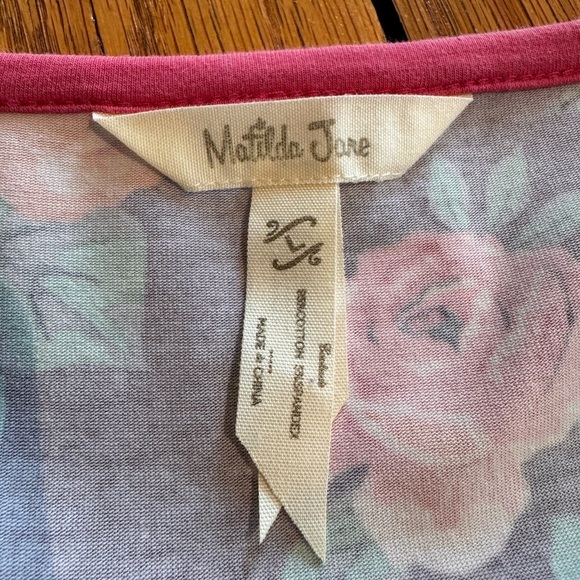 Matilda Jane Floral and Striped Burgundy Top size L excellent condition - Picture 3 of 3